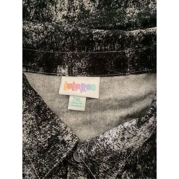 Lularoe Button up Shirt - Picture 8 of 9